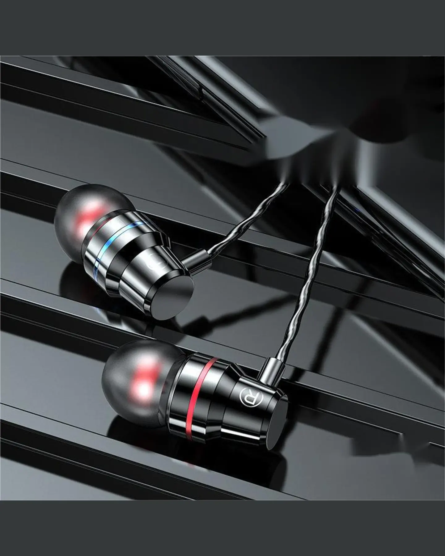Metal Wired Earbuds, 3.5 mm or USB-C, Hi-Fi In-Ear